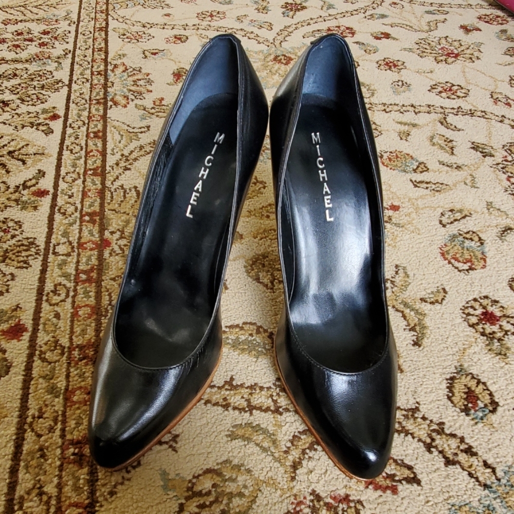 Black leather stiletto